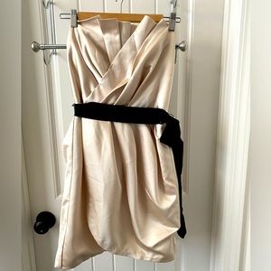 Vera Wang White Champagne prom/formal/cocktail/bridesmaid dress